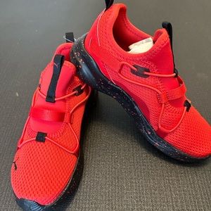 Puma Red Speckled Boys Sneaker